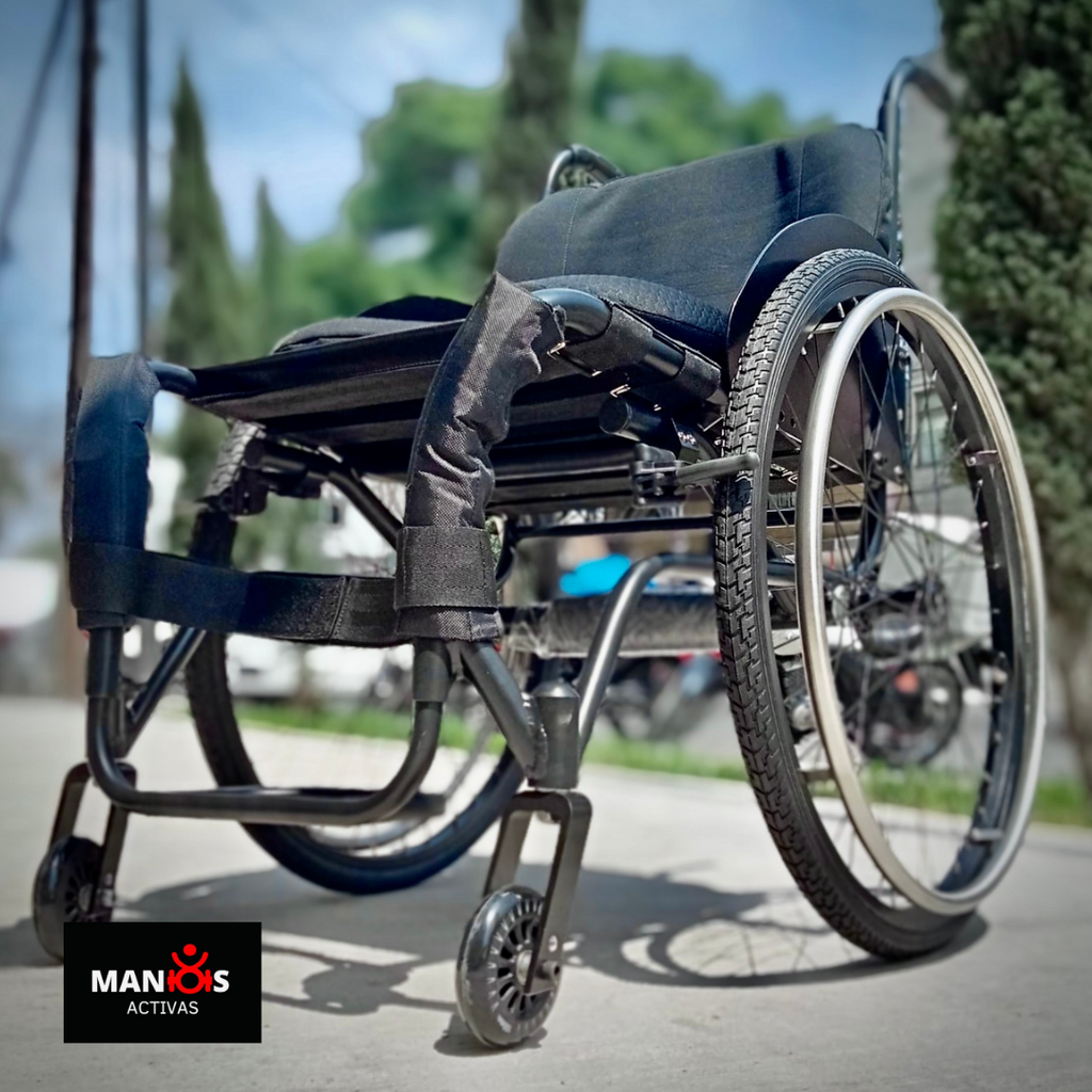 ⚡ Silla de Ruedas REVOLT – Ultra Ligera y Reforzada 🔩