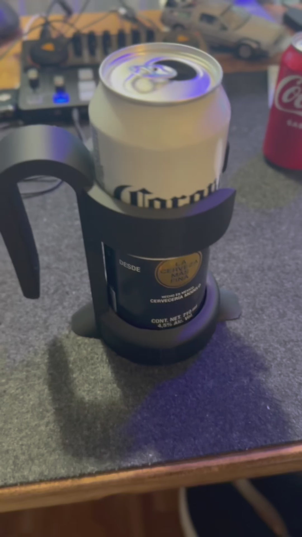 Portavasos con agarradera ergonomics fácil para lata de 710 ml